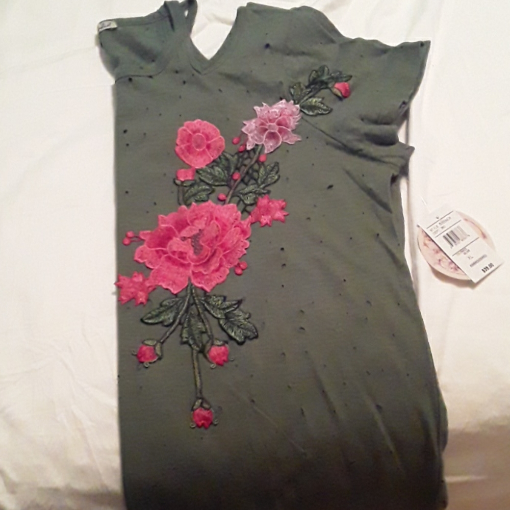 XL shirt NWT